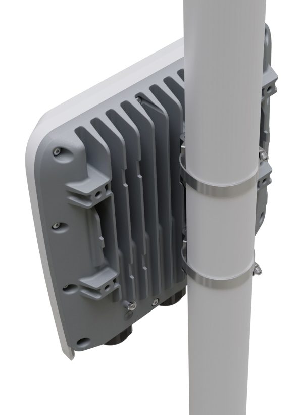 Marshrutizator MikroTik RB5009UPr+S+OUT Marshrutizator MikroTik RB5009UPr+S+OUT
