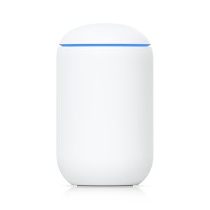 Shlyuz Ubiquiti UniFi Dream Machine (UDM)